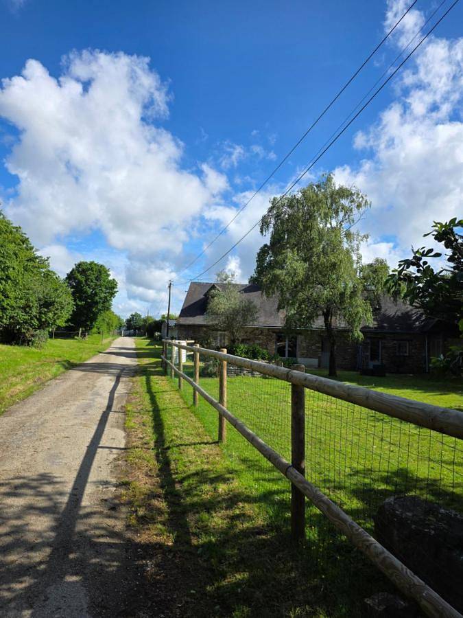 Location de vacances pour 4 personnes, avec vue et terrasse à Pouancé
