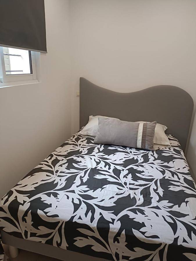 Gîte pour 4 personnes, avec terrasse et vue dans La Grande Plage (La Ciotat) - 3