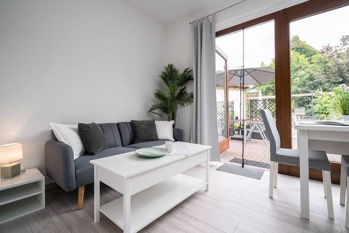 Ganze Wohnung, Liebevolles 1-Zi-App mit kleiner Terrasse  - tolle Seelage nur 100 m zum Strand in Strandbad Mirow, Mirow