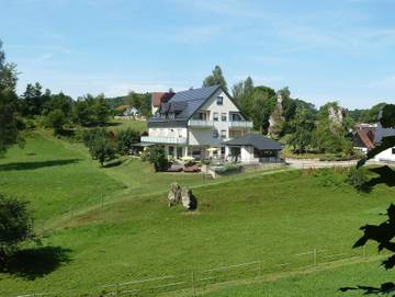 Hotel für 2 Personen, mit Balkon und Garten, kinderfreundlich in Obertrubach