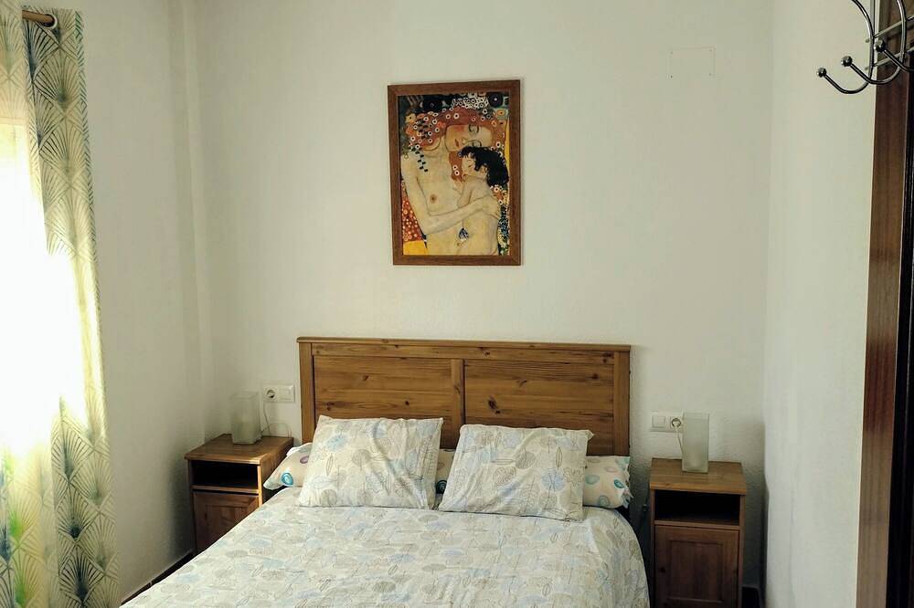 Apartamento entero, Piscina y garaje a 300 mts de playa in Playa La Costilla, Rota 