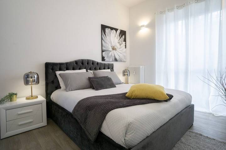 Ganze Wohnung, Charmante und moderne 3-Zimmer-Wohnung im Herzen von Asti in Asti, Asti (Gemeinde)