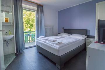 Pension für 2 Personen, mit Ausblick und Terrasse sowie Seeblick in Österreich