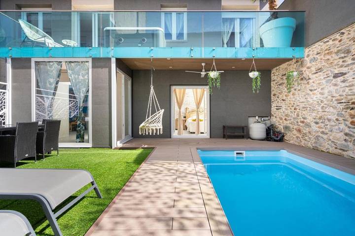 Appartement de vacances pour 2 personnes, avec vue et piscine ainsi que jardin et terrasse - 1