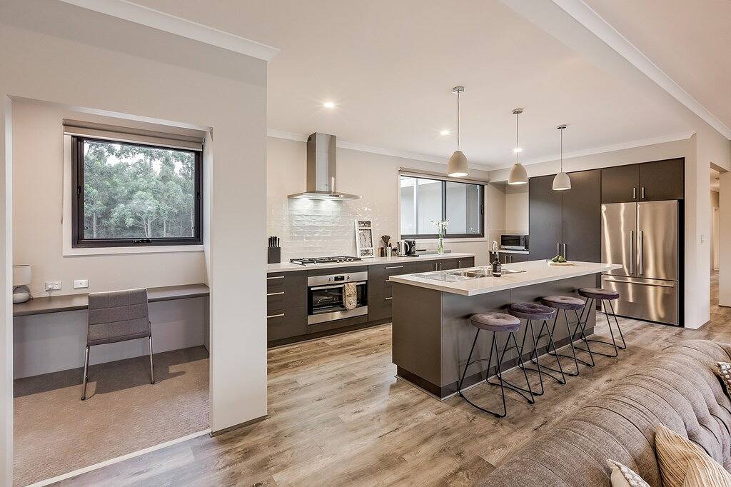 Bonnie and Piper Lakeside and Wine Country Living in Western Australia