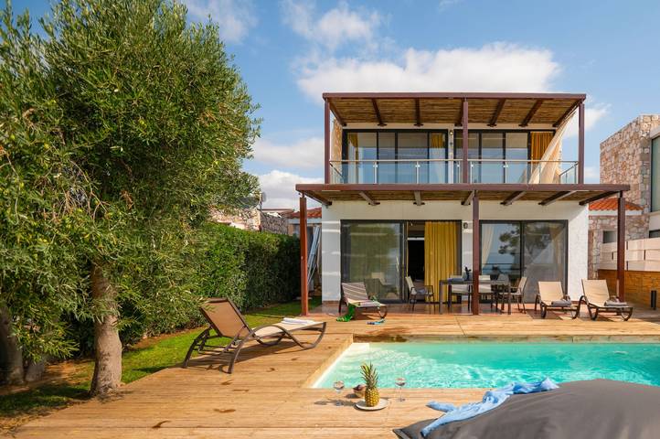 Ferienhaus für 6 Personen, mit Balkon und Terrasse sowie Garten und Ausblick in Chalkidiki