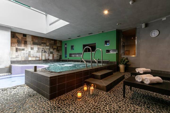 Hôtel pour 3 personnes, avec jardin et sauna ainsi que bassin pour enfant et vue, animaux acceptés à Transacqua - 2