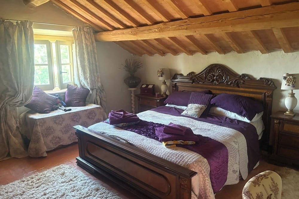 Private Countryside Villa with Pool & Views – Walk to Village in Le Marche in Sant'Angelo in Pontano, Macerata Provinz