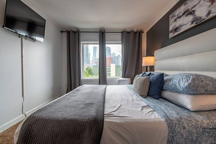 Loft for 6 people, with balcony and pool as well as sauna in Seattle