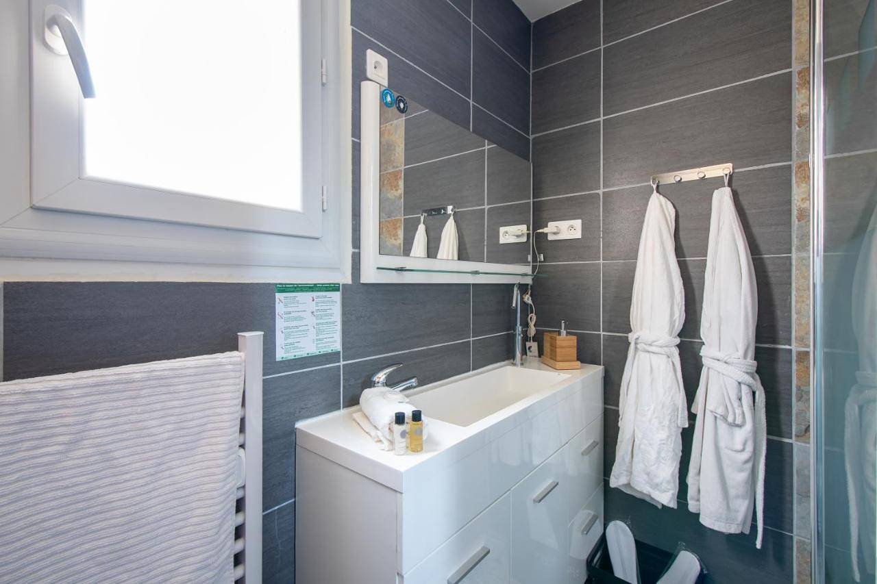 Appartement entier, Guesthouse La Costière - logements indépendants - espace piscine jacuzzi in Lunel, Côte méditerranéenne (France)