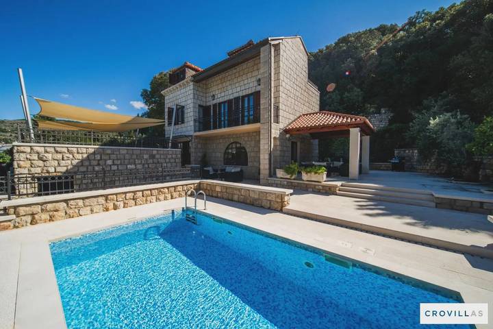 Villa with pool for 9 people, with ocean view, with pets in Dubrovnik