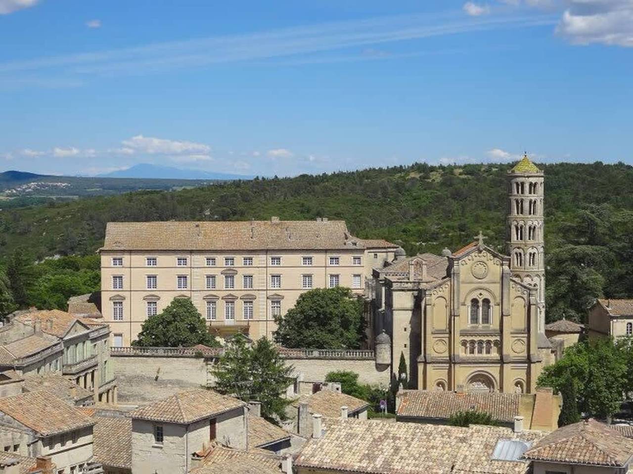 Apartamento entero, Apartamento con piscina climatizada en Uzès in Uzès, Region de Nimes