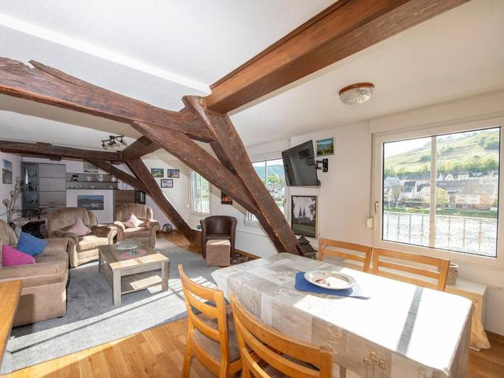 Ferienwohnung für 4 Personen, mit Ausblick in Zell Stadt (Mosel)