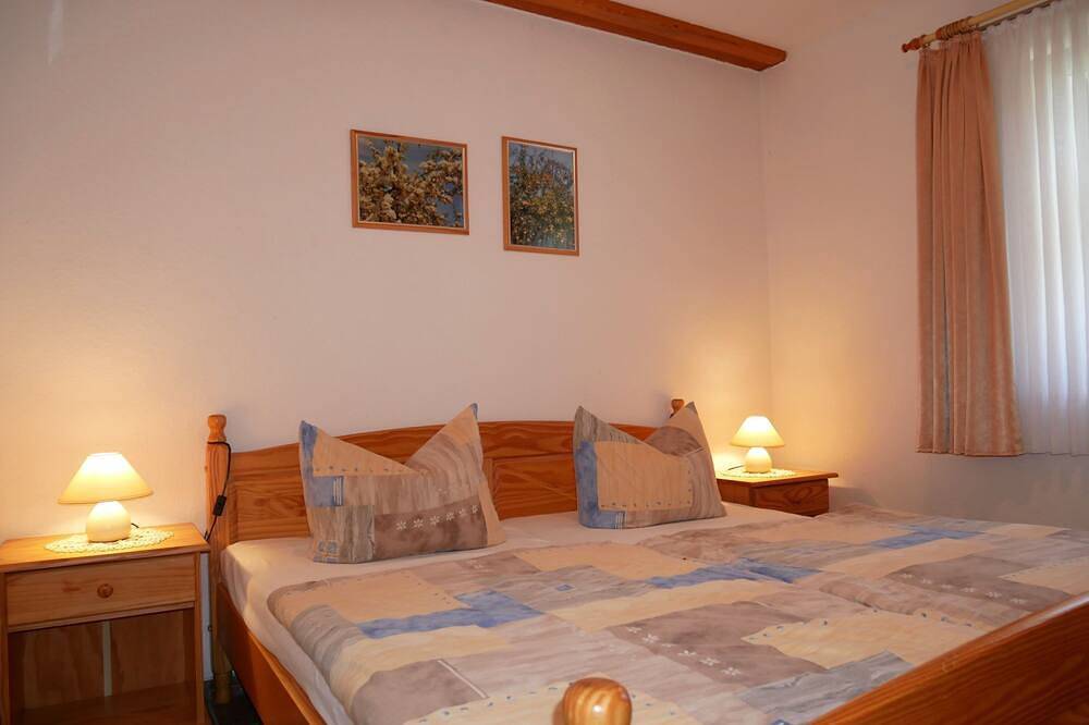 Entire apartment, Apartment with balcony - Schwalbenhof Görke, quiet location, balcony or terrace in Dargen, Usedom