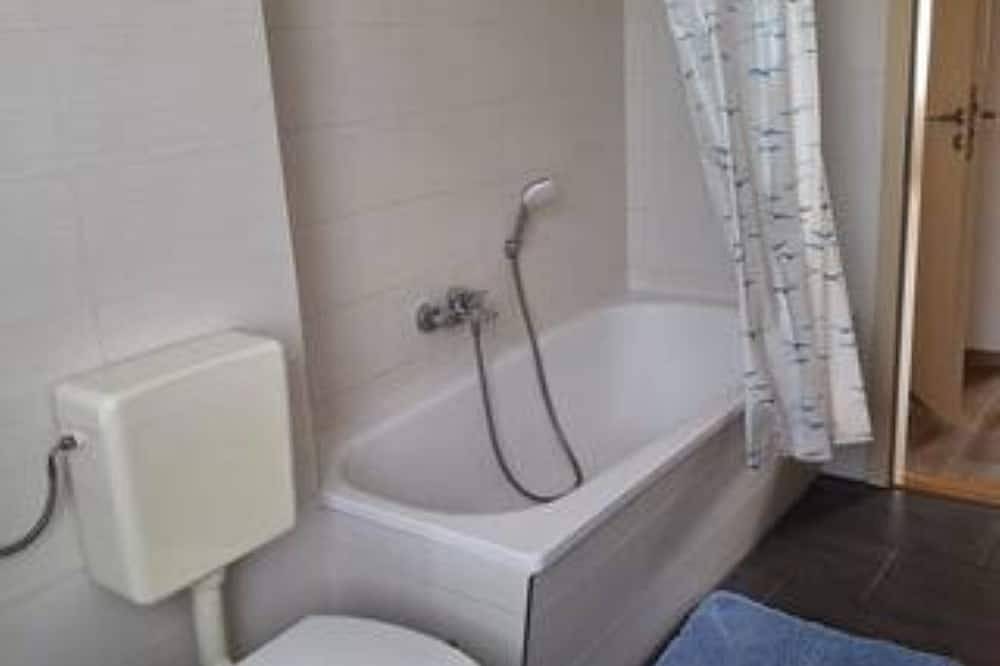 Ganze Wohnung, Ferienwohnung/App. für 4 Gäste mit 56m² in Braunsbedra in Braunsbedra, Saale-Unstrut