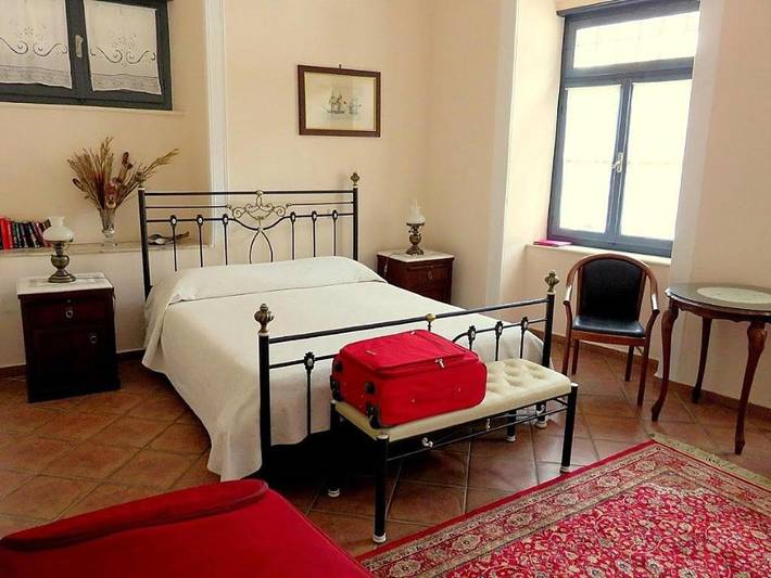 Maison d’hôte pour 3 personnes, avec terrasse et vue à Hydra