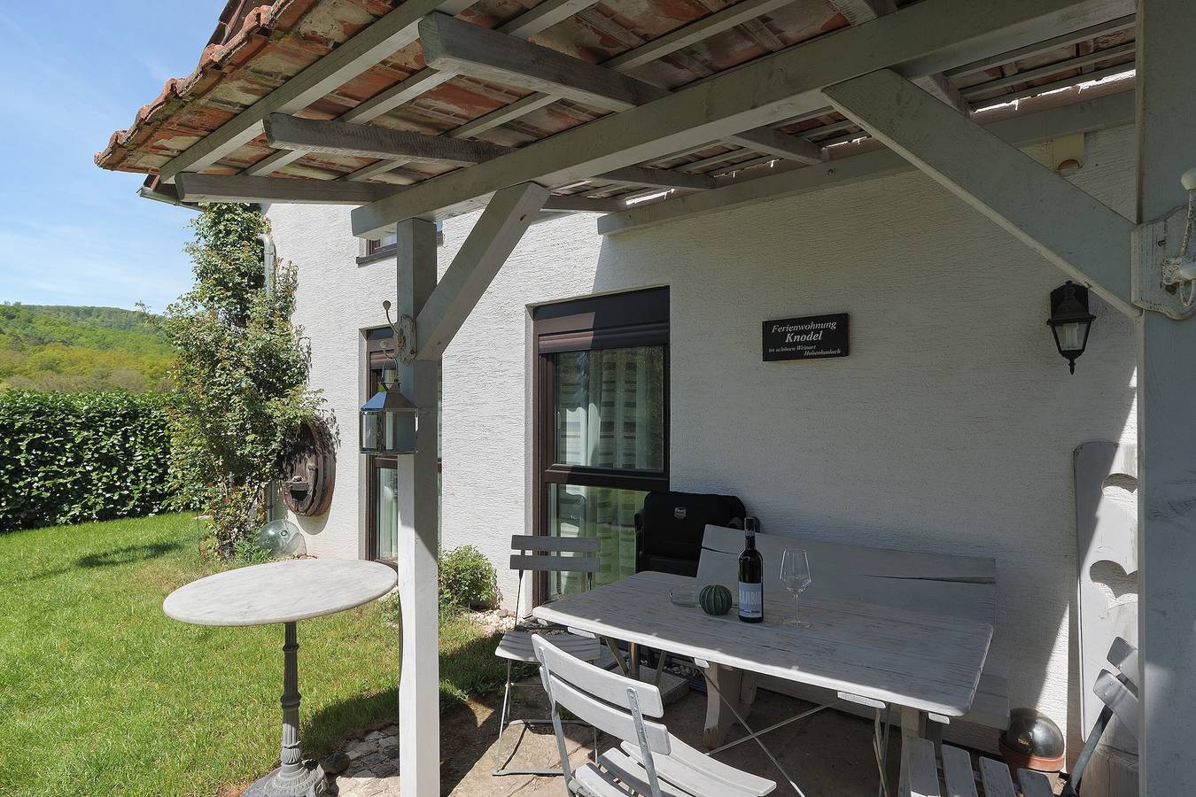 Ferienhaus 'Knodel Nr 2' mit gemeinsamer Terrasse, gemeinsamem Garten und Wi-Fi in Hohenhaslach, Sachsenheim