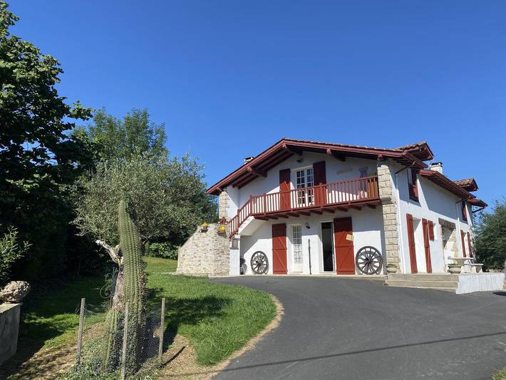 Gîte pour 3 personnes, avec jardin