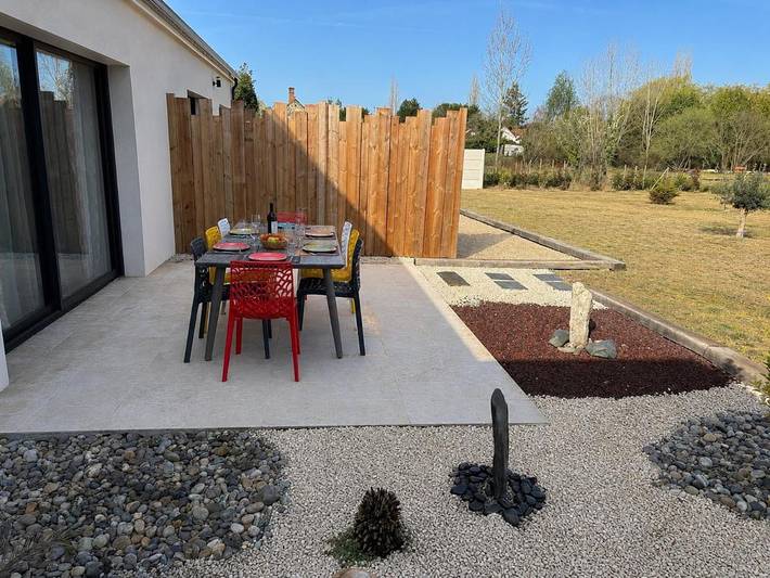 Location de vacances pour 8 personnes, avec Terrasse ainsi que Jardin et Vue à Gy-en-Sologne - 2