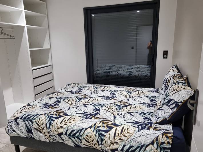 Gîte pour 4 personnes, avec terrasse ainsi que jardin et piscine dans Région de Besse-et-Saint-Anastaise - 3