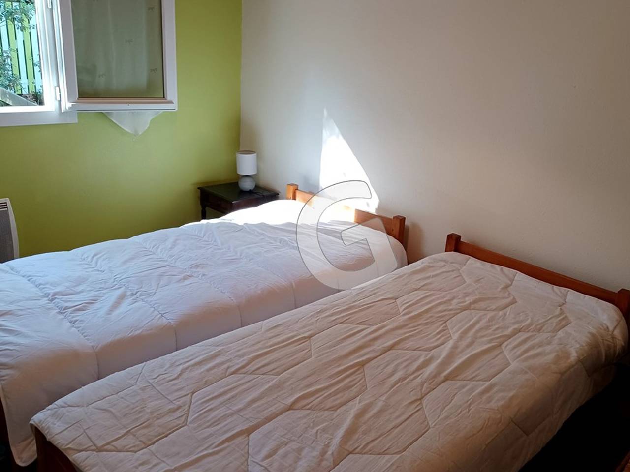 4-Person Pavilion in Private Park at Jard-sur-Mer in Jard-sur-Mer, Vendée