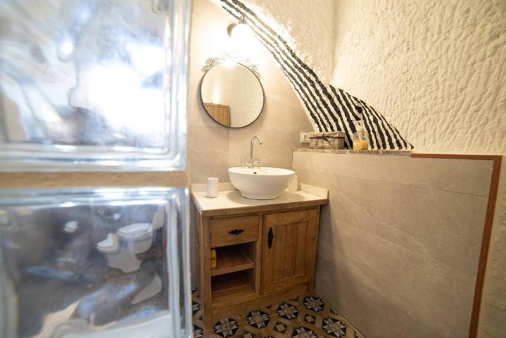 Location de vacances pour 5 personnes, avec vue ainsi que jardin et piscine, adapté aux familles à Guadix - 2