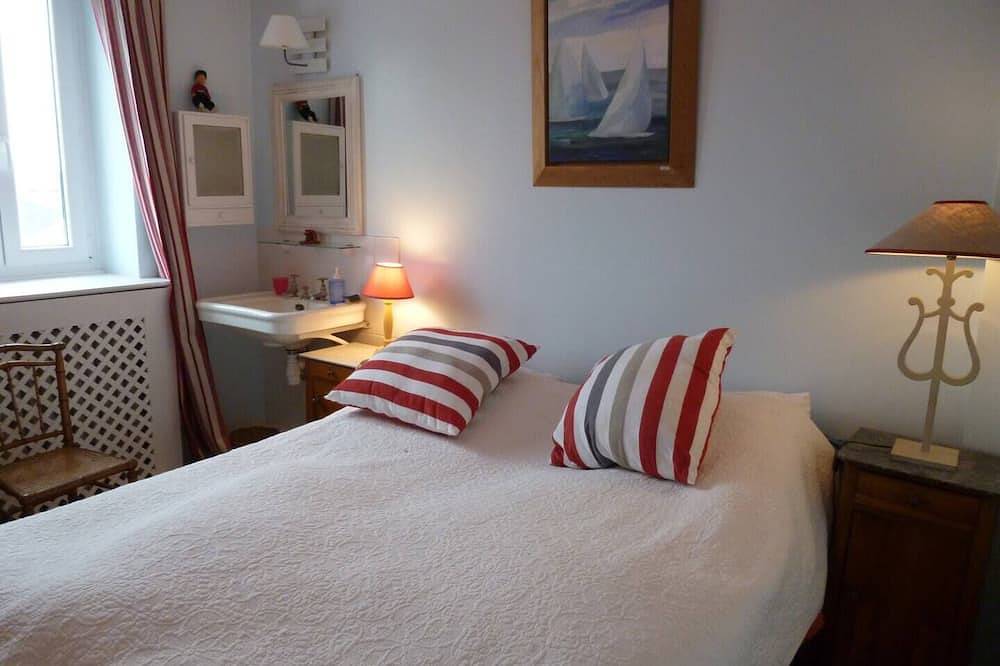 Maison de charme avec jardin à 2min à pied de la plage in Cabourg, Région de Caen