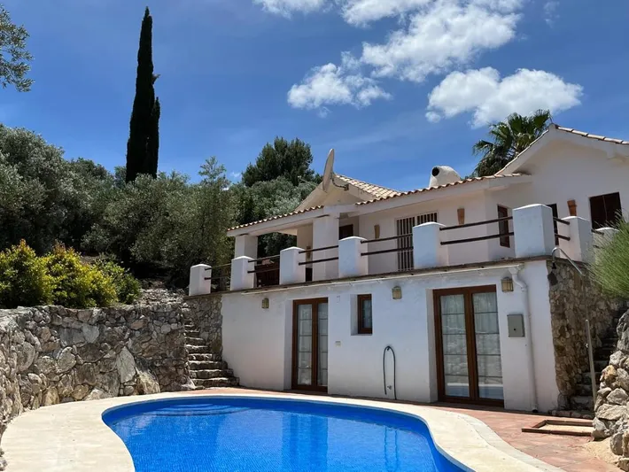 Ferienhaus für 6 Personen, mit Garten und Ausblick sowie Pool - 1