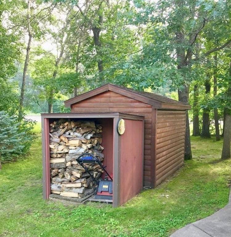 Book early for summer! Cozy Cabin in Breezy Point, Crow Wing County