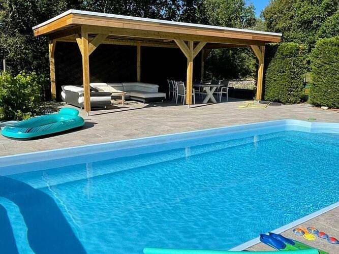 Location de vacances pour 13 personnes, avec jardin ainsi que sauna et jacuzzi à Caniac-du-Causse - 2