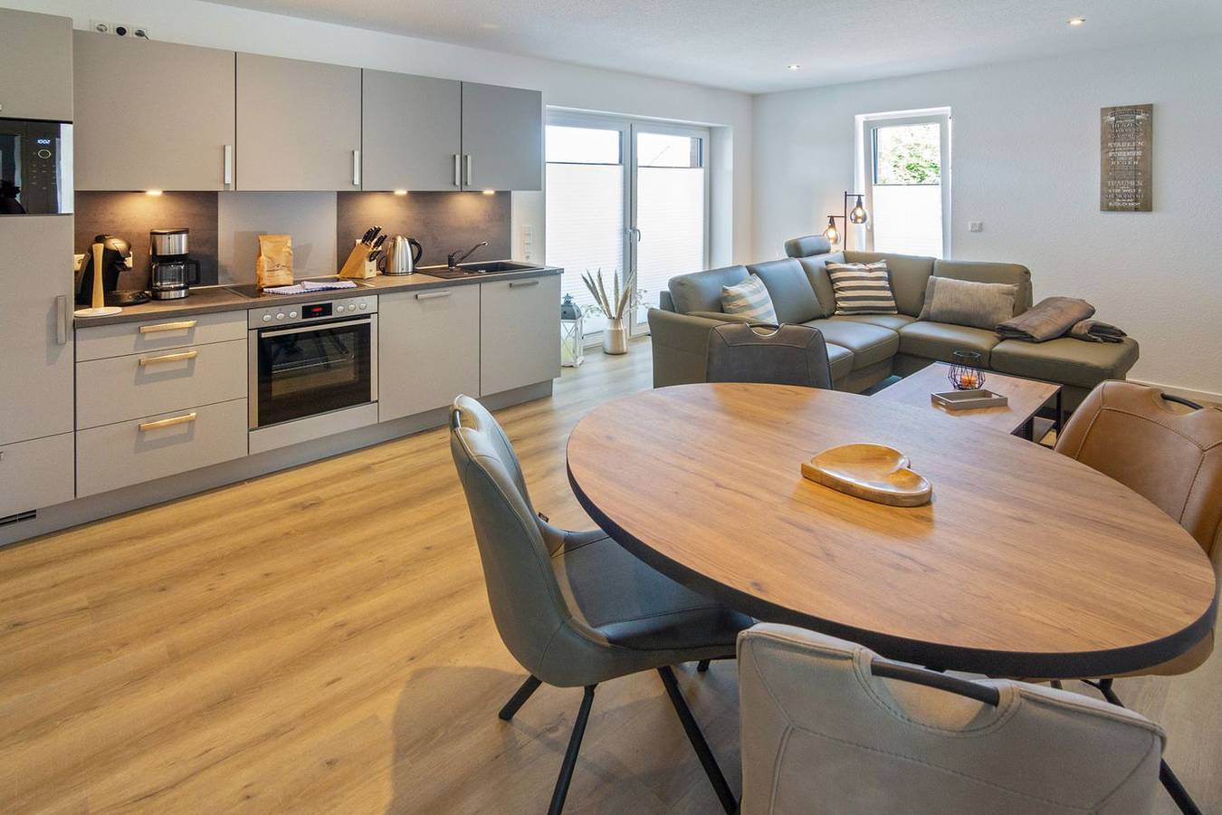 Ganze Wohnung, Komfortables Domizil Deichloft D4 mit Balkon und moderner Ausstattung in Norddeich, Norden und Umgebung