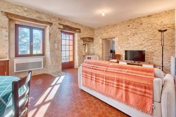 Location de vacances pour 6 personnes, avec jardin à Sorges