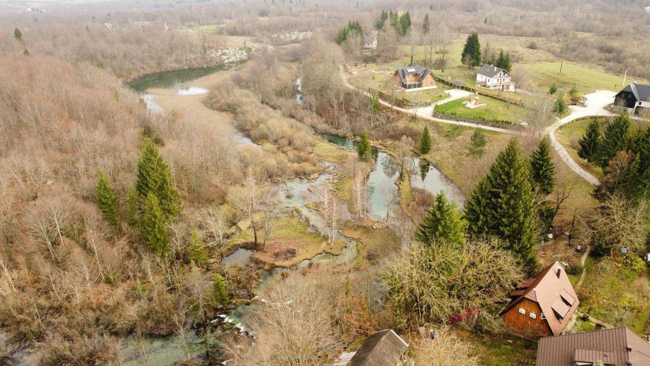 Geheel appartement, Yeti Cabin in Smoljanac, Plitvicemeren