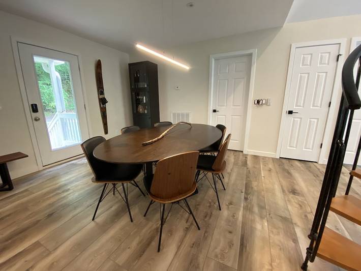 Vacation rental for 12 people, with yard, with pets in Lake Burton