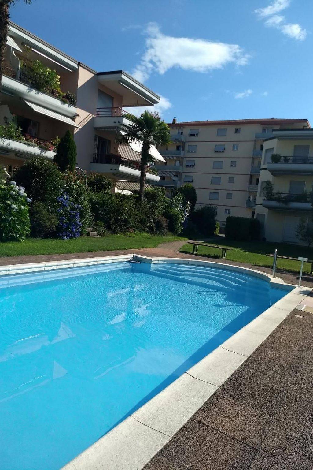 Ganze Wohnung, 2 Zimmer Gartenwohnung mit Pool in Caslano, Luganersee