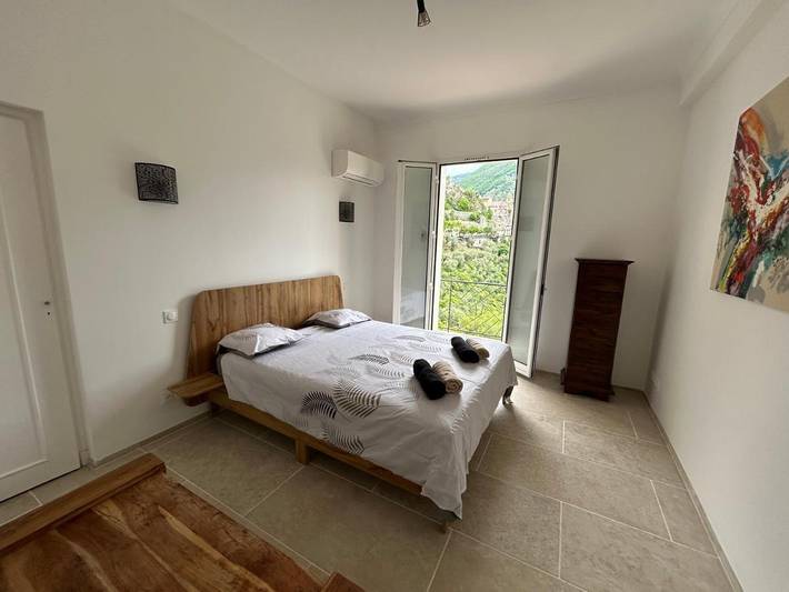 Gîte pour 4 personnes, avec vue ainsi que jardin et balcon à Saorge - 3