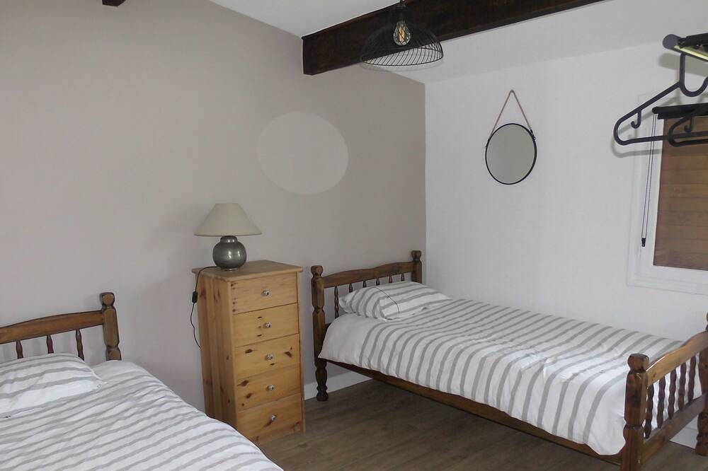 Cottage in the heart of nature in the Gard in Saint-Gervasy, Region de Nimes