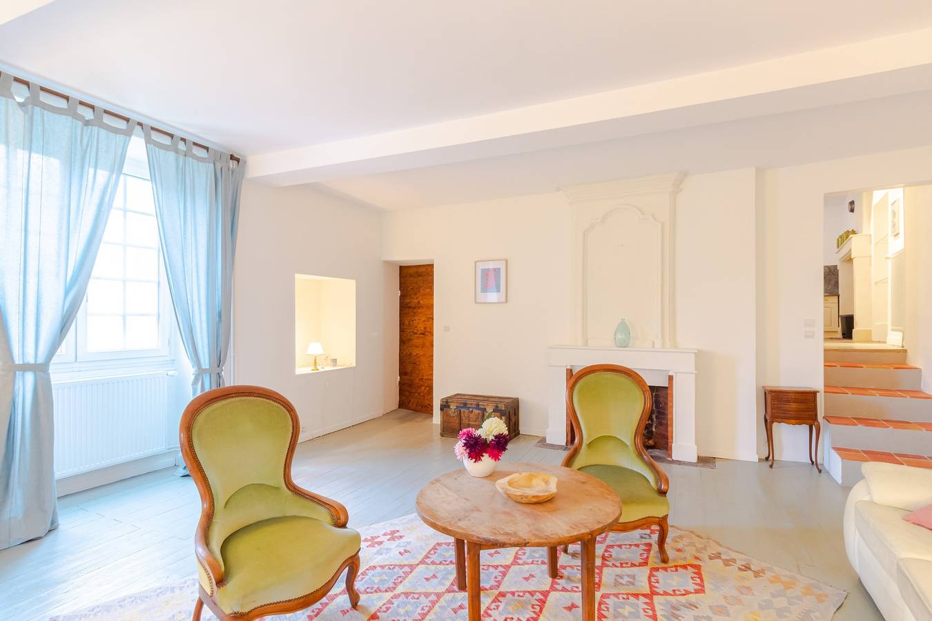 Entire apartment, Charm and Elegance Apartment in Bourdeilles in Bourdeilles, Périgord Vert