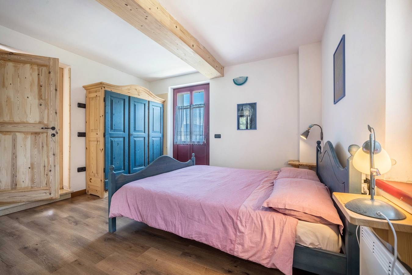 Habitación triple con cocina, balcón y jardín compartido in Avio, Trentino
