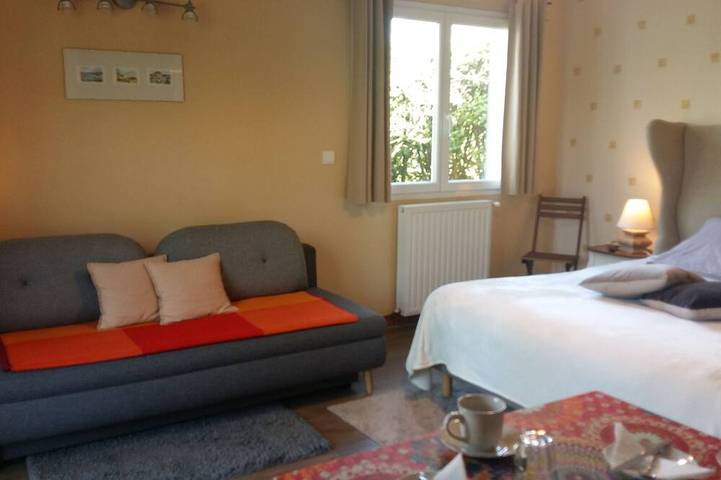 Gîte pour 2 personnes, avec jardin et piscine à Pessac - 4