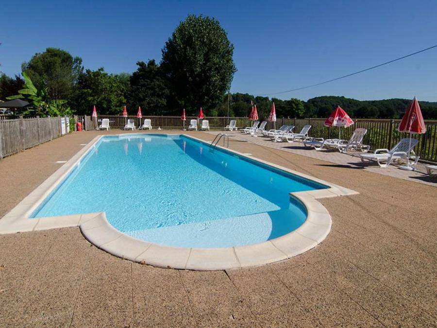 Camping Le Bosquet - Mobilheim 4 personen - Bikini - 2 Zimmer - 23 m2 (+halbüberdachte Terrasse 11 m2) 4 Personen in Domme, Périgord Noir