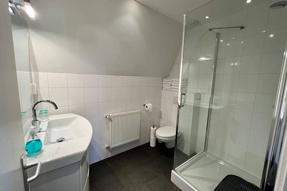 Geheel appartement, Comfortabele vakantiewoning op slechts 300m van het centrum. Dichtbij het strand in Castricum, Nederlandse Noordzeekust