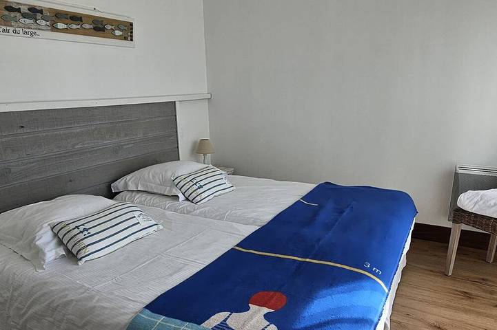 Villa d'architecte ⭐️ ⭐️⭐️⭐️⭐️face à la mer 6 pers🏄🏻‍♂️les pieds dans le sable in Le Dossen, Santec