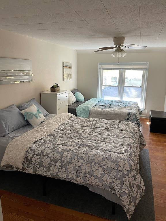 Beautiful lakehouse directly on all sports lake. Stunning views!!58ft frontage. in Lenawee County