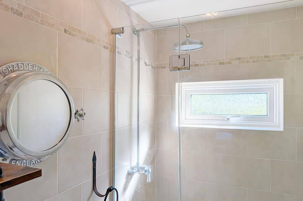 Springwell , West Wittering -  a cottage that sleeps 4 guests  in 2 bedrooms in West Wittering Beach, West Wittering