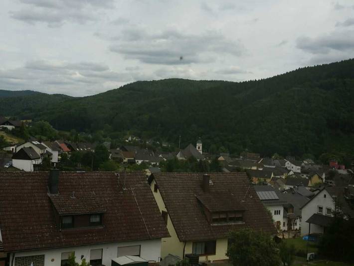 Ferienwohnung für 3 Personen, mit Terrasse und Garten sowie Ausblick in Birresborn - 2