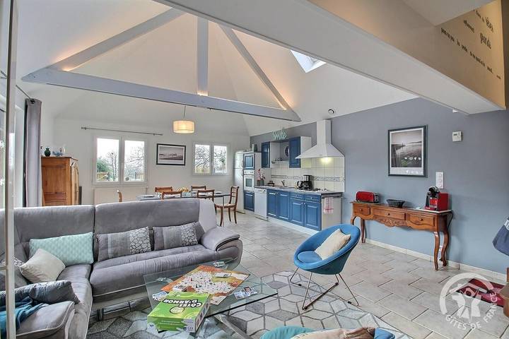 Gîte pour 6 personnes, avec terrasse et jardin