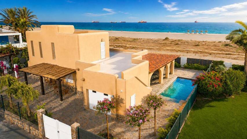 Casa rural para 8 personas, con Terraza y Jardín además de Piscina y Vistas en Vera