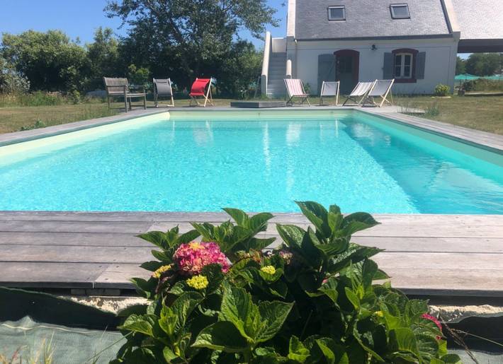 Studio pour 3 personnes, avec jardin et piscine