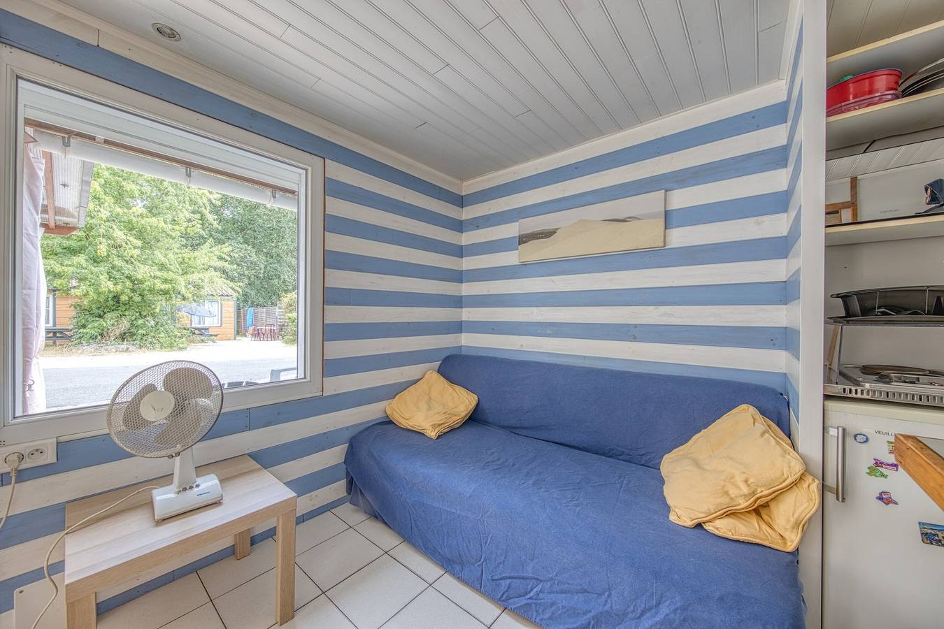 Appartement entier, Chalet B Village Vacances avec piscine partagée, terrasse privée et Wi-Fi in La Teste-de-Buch, Région d'Arcachon